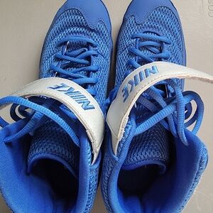 Nike wrestling shoes